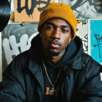 découvrez ichon, le rappeur poète dont le style unique et inimitable séduit par des textes profonds et une créativité sans pareil.